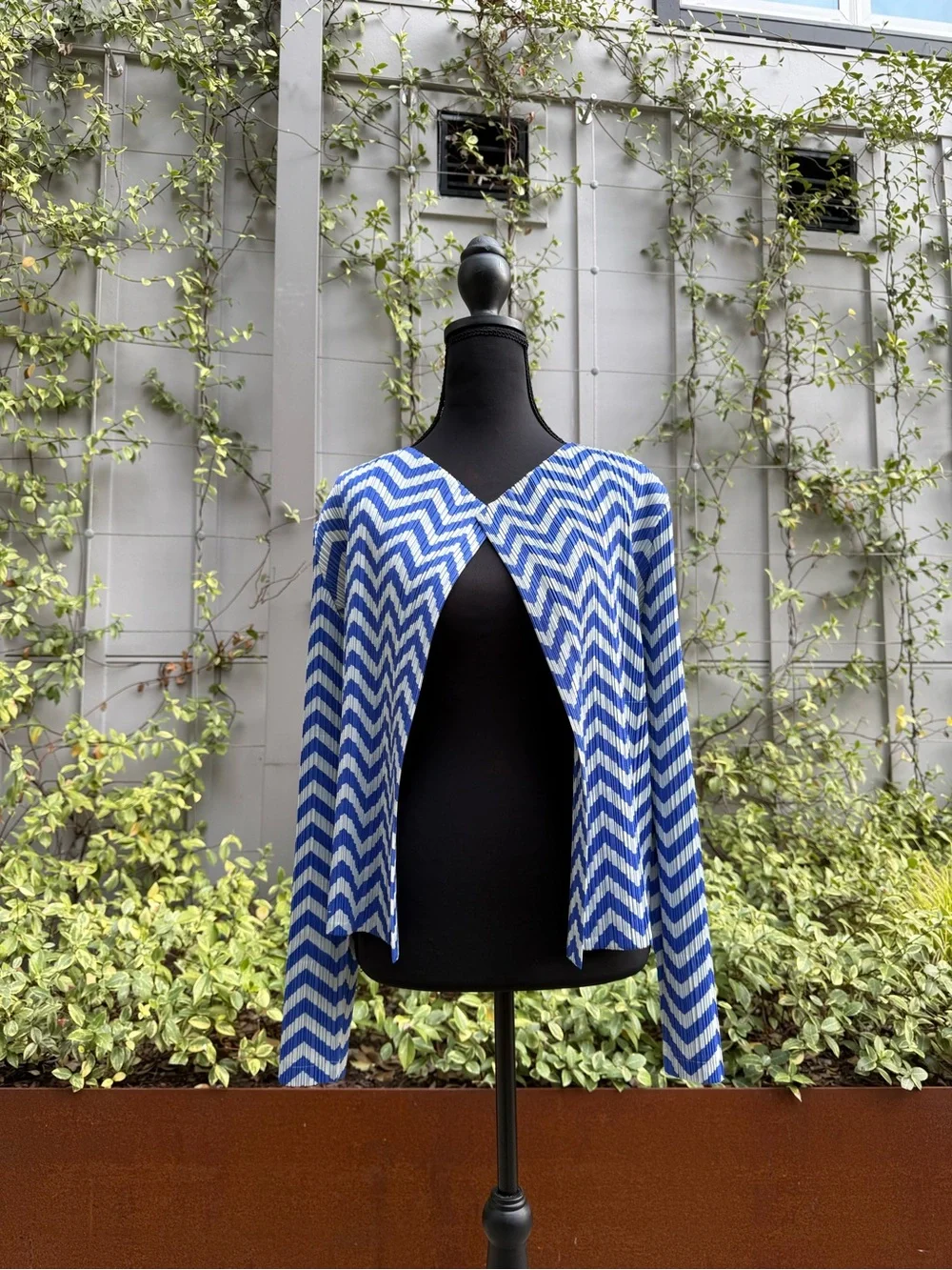 PLEATS PLEASE Issey Miyake Striped long sleeve Lightweight Cardigan Size